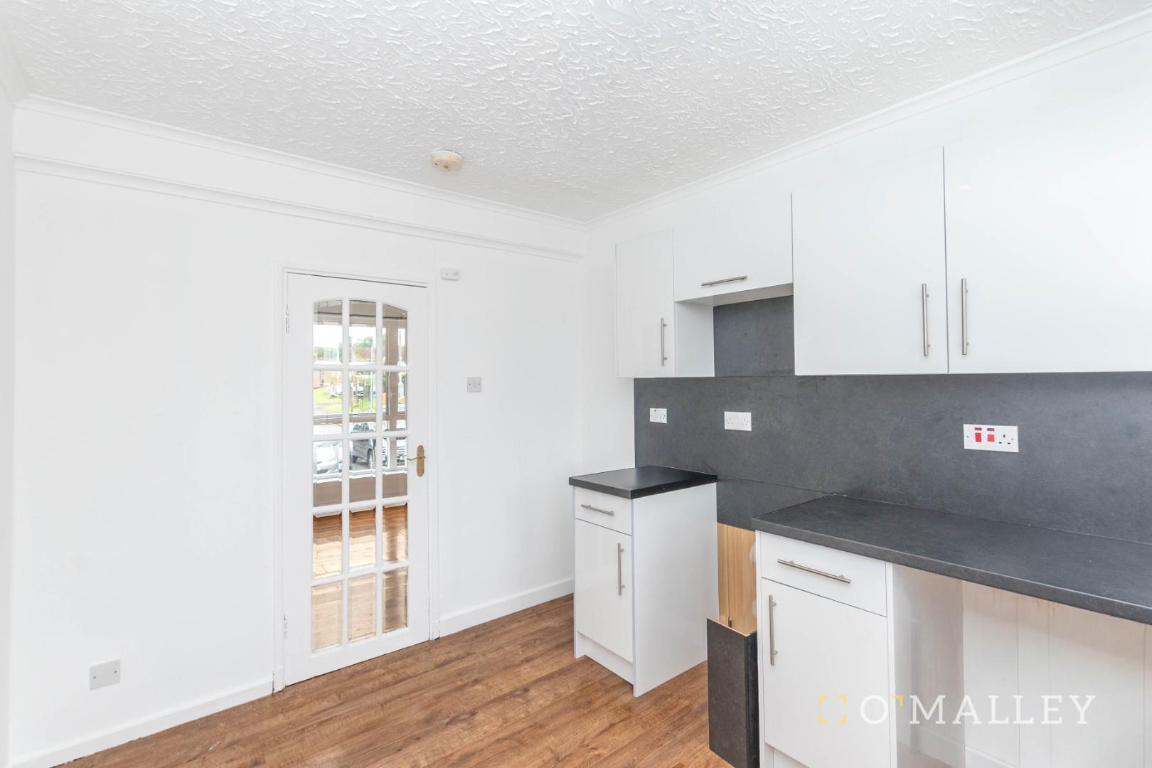Kitchen (2)